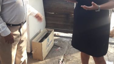 Desarrollo Humano contactó al hombre que protestó encadenado en la Plaza 25 de Mayo