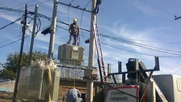 Los usuarios se quejan por los cortes de luz en al menos seis departamentos