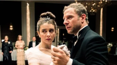 ¡Escándalo!: en pleno casamiento pasó el video de la infidelidad de su esposa, mirá