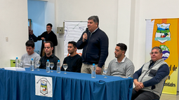 Casi 300 estudiantes sarmientinos recibirán becas municipales en 2025