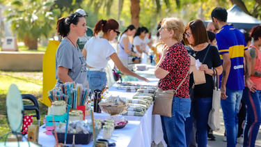 Vuelve la feria a la Plaza Aberastain, de Capital.