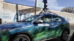 Salí pituco, que el auto de Google fotografía San Juan