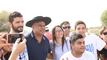 El Chiqui Tapia, la estrella de la Cabalgata de la Fe
