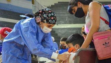 Vacunación Covid en San Juan: se habilita la dosis refuerzo para un grupo importante