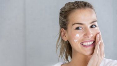 Ocho productos de belleza que puedes reemplazar con aceite de coco