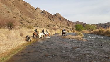 En Calingasta: salen de cabalgata y encuentran algo fascinante