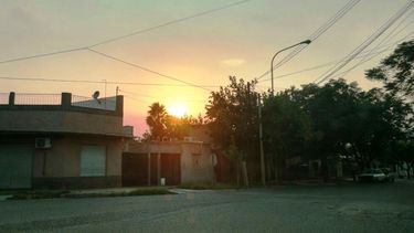 Un sol en llamas, olor a humo y otras postales de una mañana de Sur