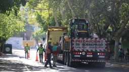 La repavimentación de Avenida Córdoba se inició desde Avenida Rawson hacia el Oeste.