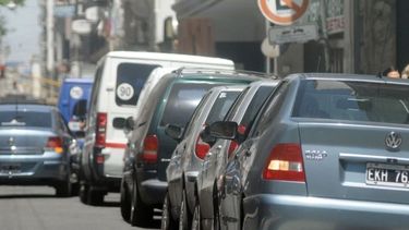 Cómo estacionar tu auto a 180º de una, según las matemáticas