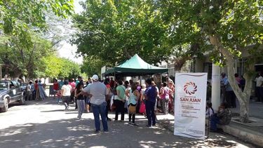 El camión de frutas y verduras llega a Los Berros