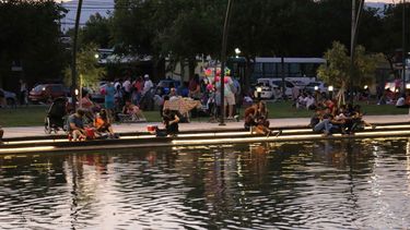 Sábado en la Plaza del Bicentenario, el nuevo clásico