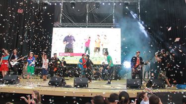 El espectáculo Paka Paka convocó a una multitud en la Plaza de la Joroba