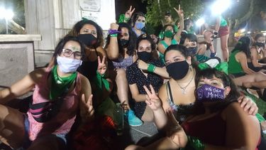 Vigilia por la legalización del aborto en San Juan: la voces verdes presentes en el Parque