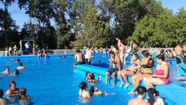 Récord de nuevos socios en los clubes sanjuaninos: las familias cambiaron la Costa por la pileta