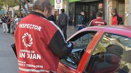 Tránsito sale a controlar a taxis y remises