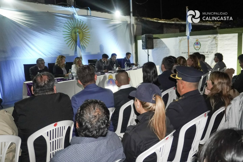 El intendente de Calingasta fue a su interpelación: estuvo media hora