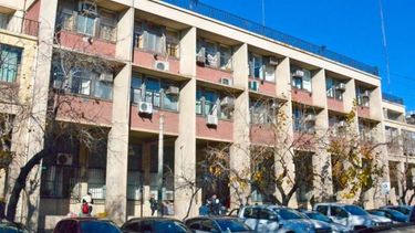 El fiscal dice que por ahora apuntan a la médica con COVID-19 como “única responsable”