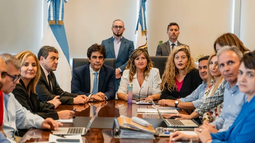 La paritaria docente arrancó en febrero pero todavía no tiene acuerdo. La paritaria docente arrancó en febrero pero todavía no tiene acuerdo.