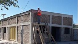 Santa Lucía: Avanzan las obras del SUM en el barrio El Retiro