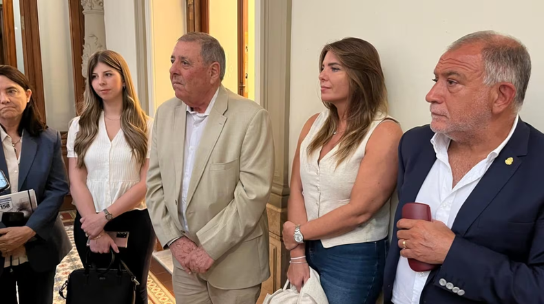 El PRO eligió al nuevo jefe de bloque en el Senado tras la salida de Luis  Juez