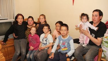 A la calle por denunciar el abuso de su hija