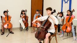 Un destacado profesor inglés le dará clases a los chicos de la Orquesta Escuela de San Juan