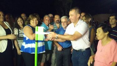 El Barrio Huazihul estrenó alumbrado público