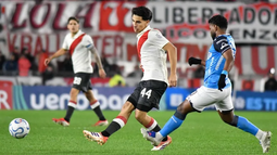 EN VIVO: River le gana 1-0 a Blooming con gol de Maxi Salas en el Monumental EN VIVO: River le gana 1-0 a Blooming con gol de Maxi Salas en el Monumental