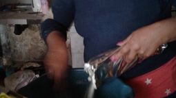 Mamá corazón: tiene 12 hijos y un merendero para 270 chicos