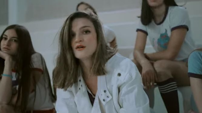 Este es el nuevo videoclip vintage de la sanjuanina Martina Flores