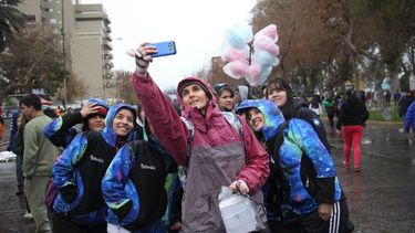 Por la lluvia se suspendió la Maratón del Bicentenario pero hubo sorteos