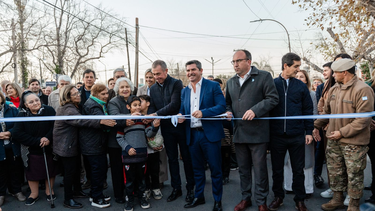 Los vecinos de un histórico barrio de Rivadavia ya disfrutan de nuevo asfalto