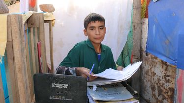 Con 12 años fundó su escuelita y sueña con tener un comedor para los niños