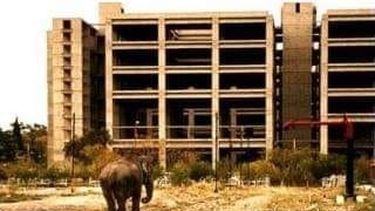 ¿Un elefante en el Centro Cívico?