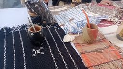 Algunos de las artesanías realizadas por emprendedores que forman parte de Hilar San Juan podrán comprarse ahora en Rawson.