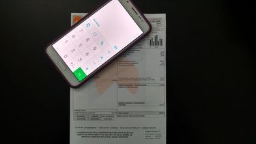 Uñac habló de los impuestos provinciales de la boleta de luz: ¿cuáles podrían irse?