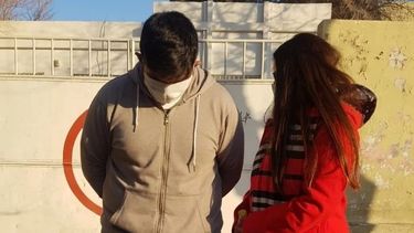 Confirman cuál fue el resultado del hisopado que le practicaron a la pareja que huyó del Rawson