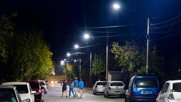 Inauguraron luminarias en distintas zonas de Chimbas.