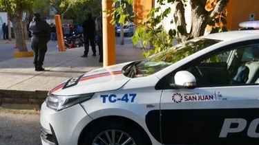 Allanaron una casa de Rawson para dar con dos prófugos y los policías se toparon con algo impactante. Imagen ilustrativa.