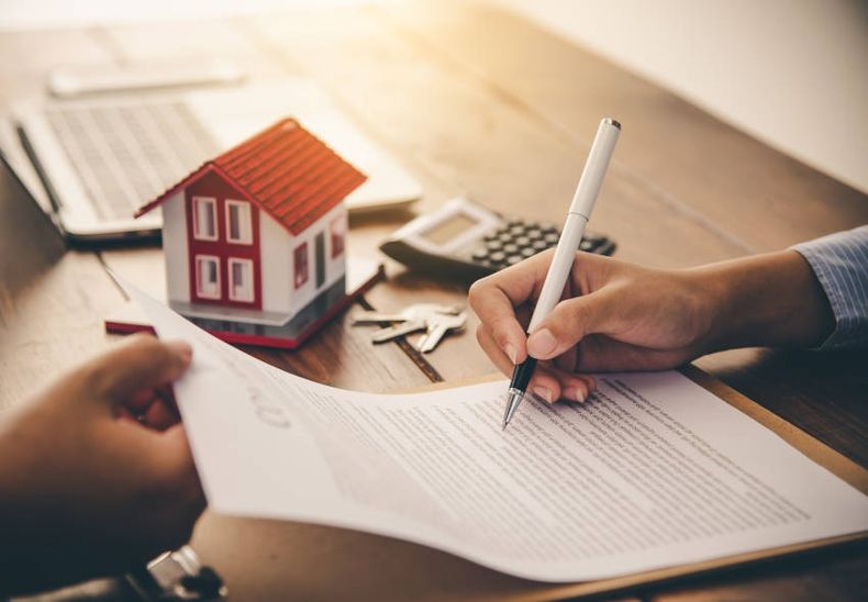 El mercado inmobiliario y de la construcción local están expectantes por el nuevo crédito hipotecario.