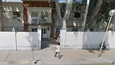 ¿Gusanos en la cabeza? Investigan un posible caso de tremendo abandono de niños