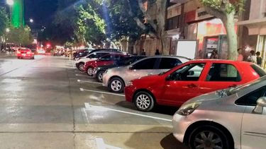 Ahora hay más lugar para estacionar en la Plaza 25