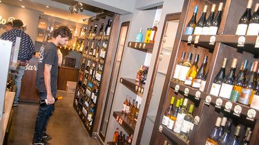 ¡A brindar!: vinotecas de Capital celebran la Semana Bonarda con importantes descuentos