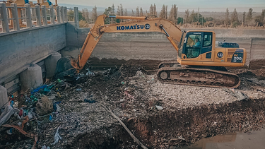 Cómo es la proeza de limpiar el dique Ignacio de la Roza después de 25 años
