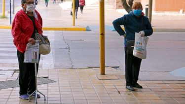 Sugieren hisopar en San Juan a ancianos, embarazadas y neonatos sin nexo epidemiológico