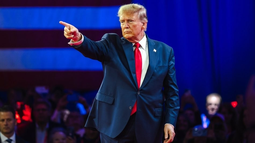 Para Trump, Irán está al borde del colapso