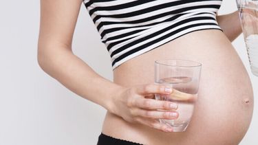 Las consecuencias de beber alcohol durante el embarazo.