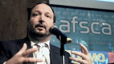 Canal universitario, seis radios escolares y una municipal, la agenda de Sabatella