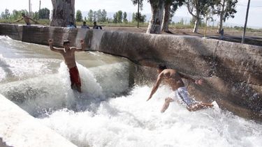 Para prevenir accidentes cortarán el agua de los canales en las Fiestas