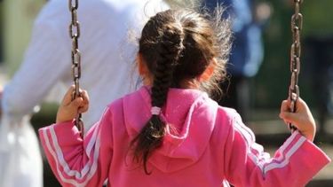 La nena que se desmayó por el frío en 25 de Mayo y sus hermanitos preguntan por su mamá